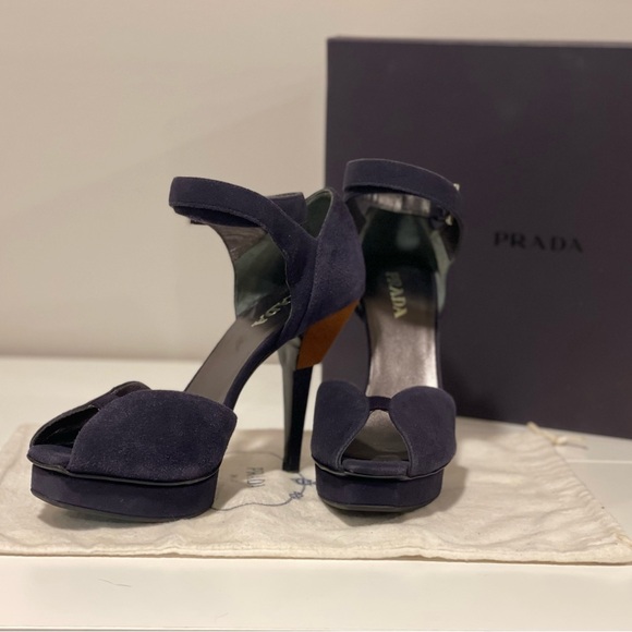 Never been worn Navy blue Prada Heels - Picture 8 of 8